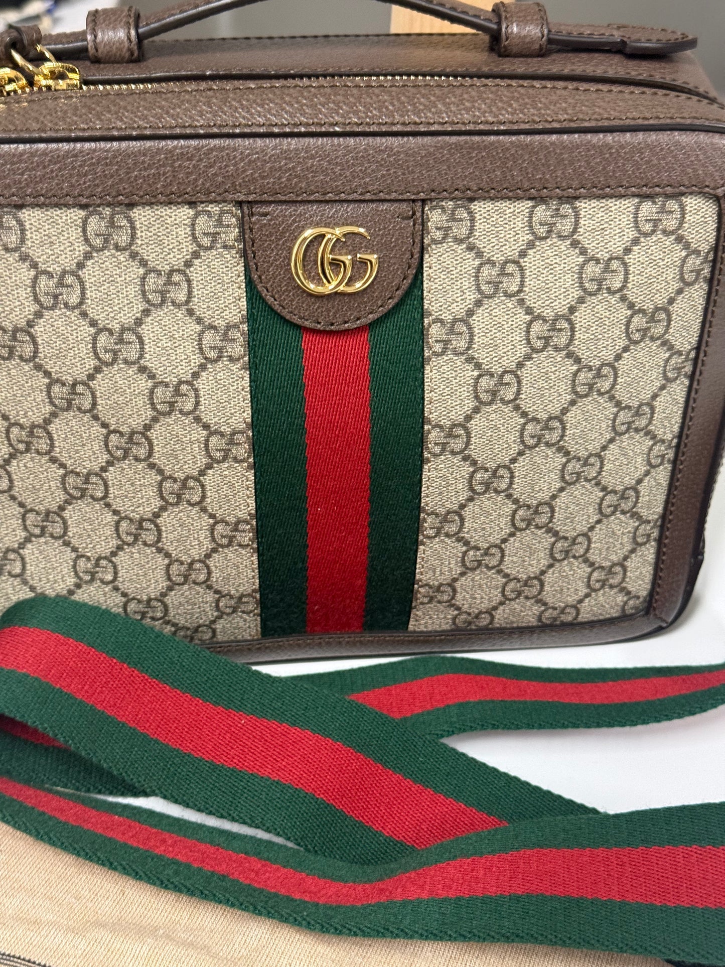 GUCCI Ophidia GG Ophidia Zip Around Camera Bag