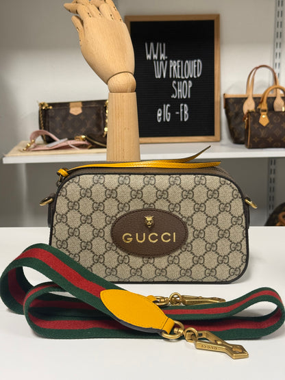 GUCCI GG SUPREME NEO VINTAGE HANDBAG