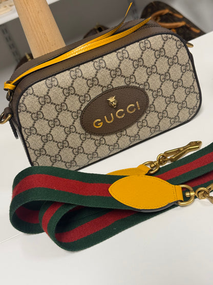 GUCCI GG SUPREME NEO VINTAGE HANDBAG