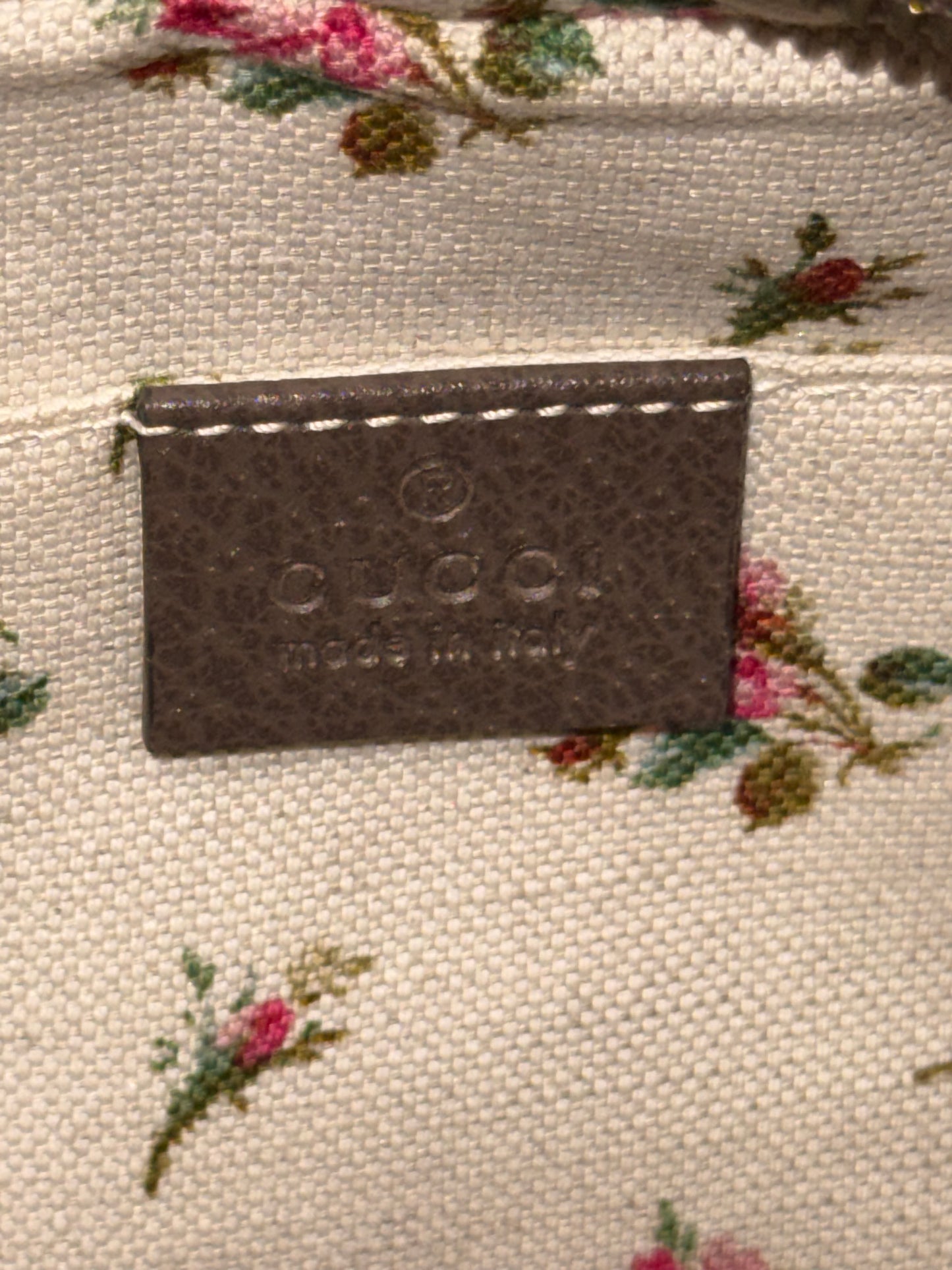 GUCCI GG SUPREME NEO VINTAGE HANDBAG