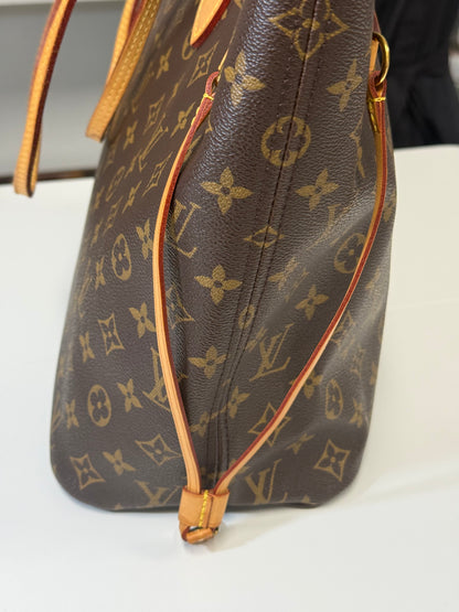 LOUIS VUITTON NEVERFULL MM IN MONOGRAM - PIVOINE INTERIOR