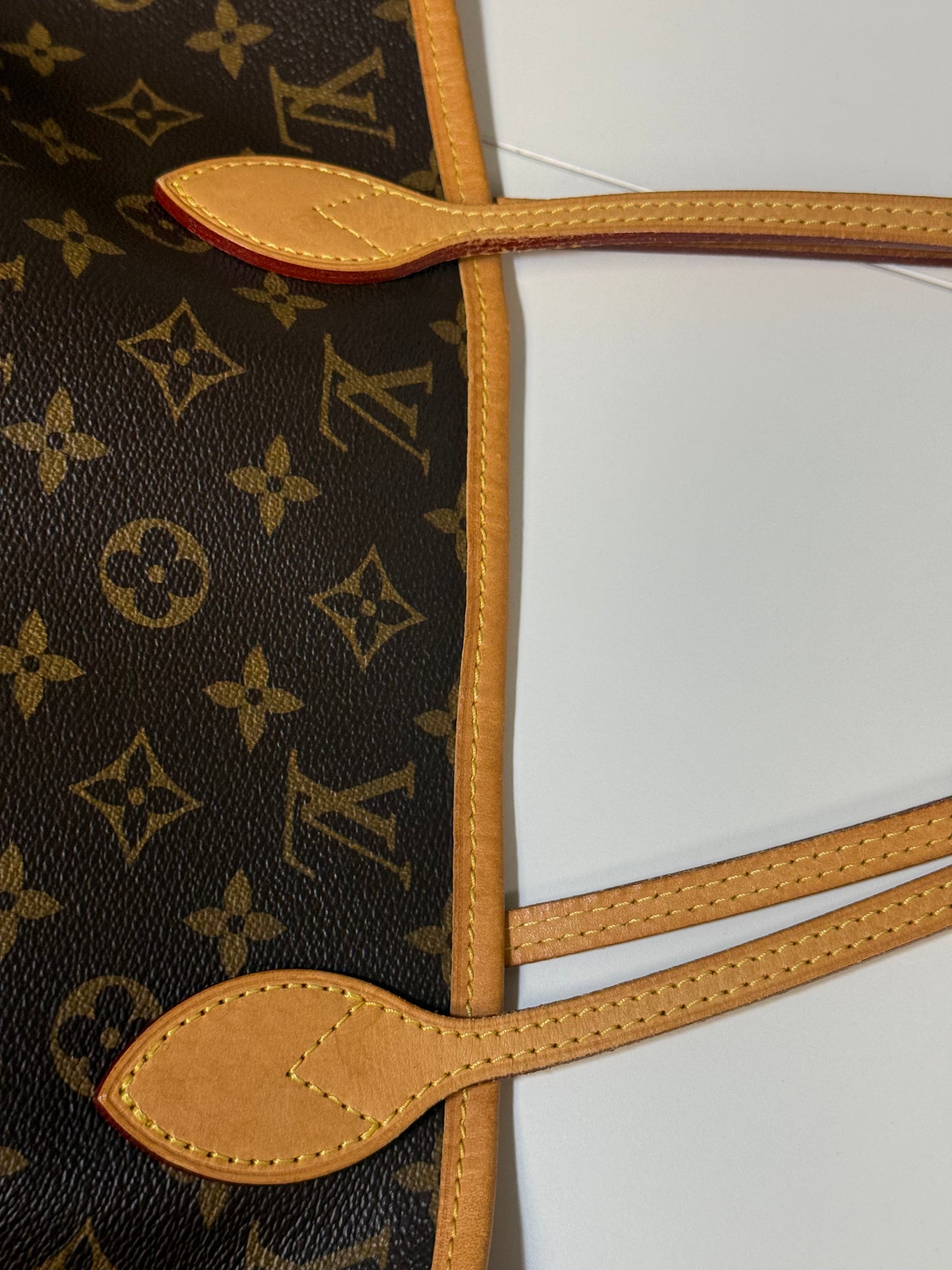 LOUIS VUITTON NEVERFULL MM IN MONOGRAM - PIVOINE INTERIOR