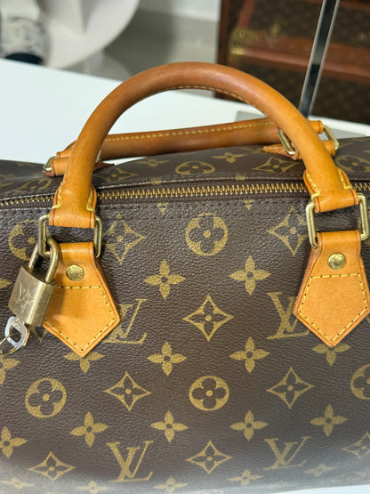 LOUIS VUITTON SPEEDY 30 IN MONOGRAM