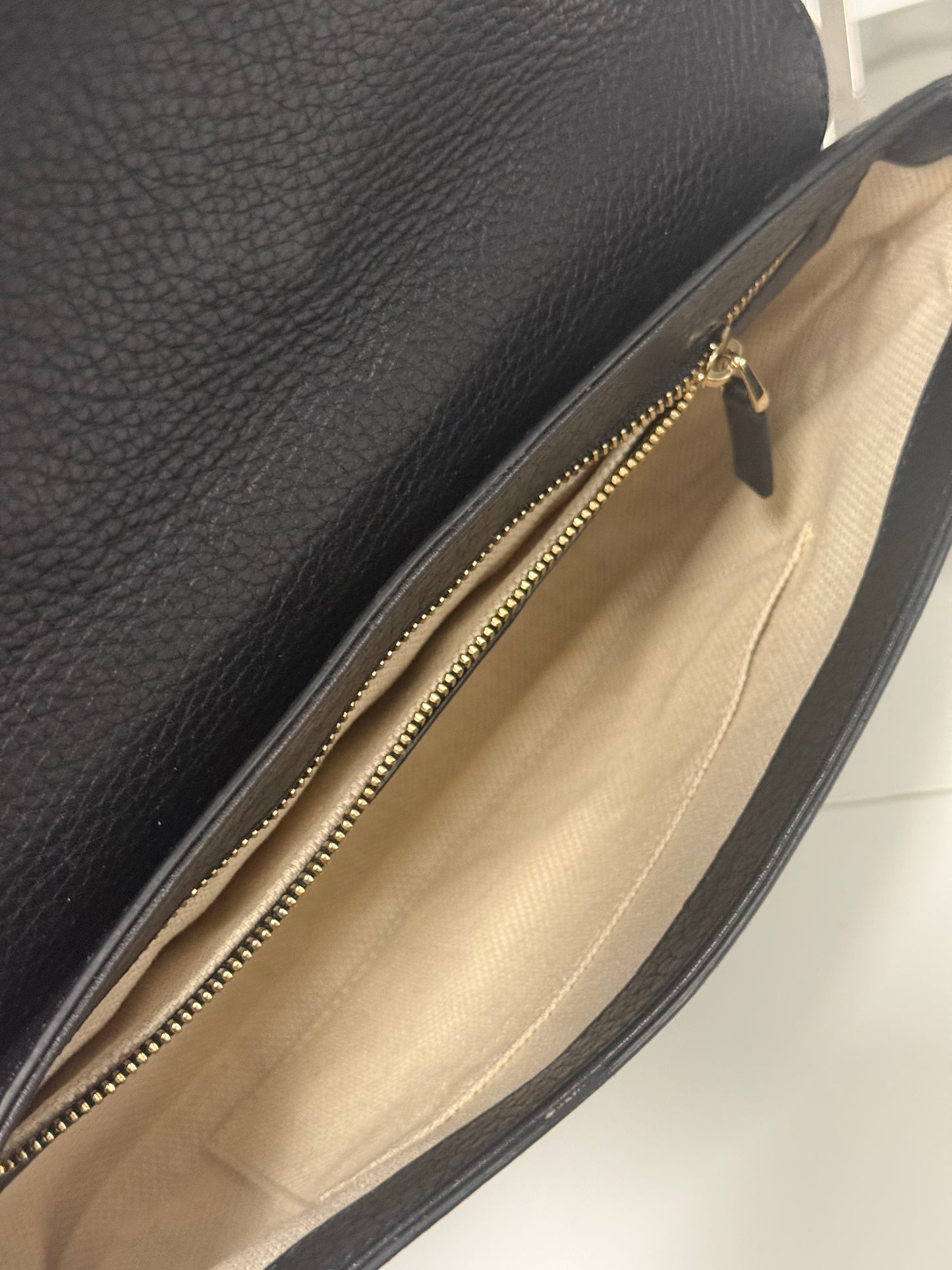 Gucci Black Pebbled Leather Soho Chain Flap Shoulder Bag