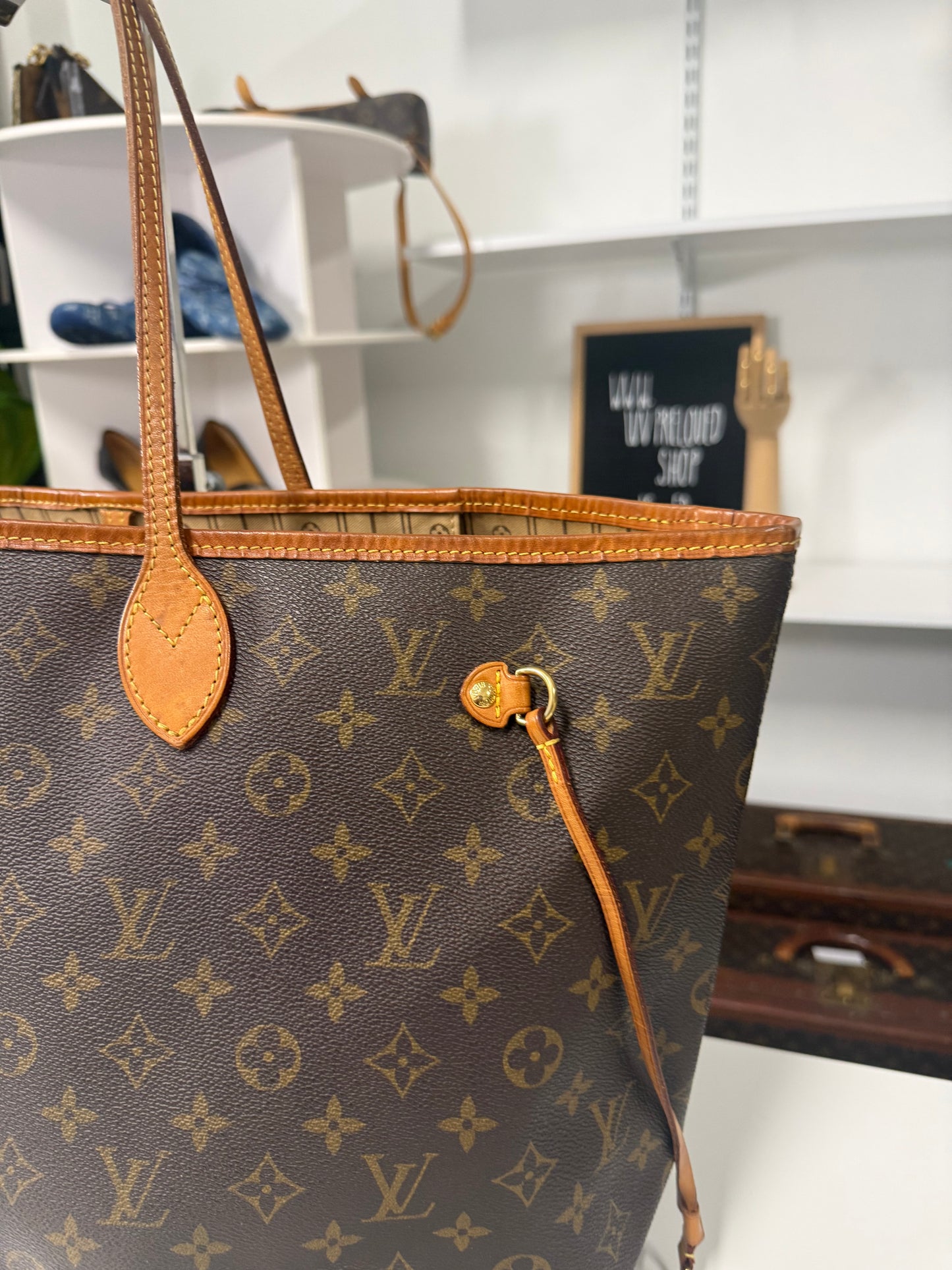 LOUIS VUITTON Neverfull GM in Monogram