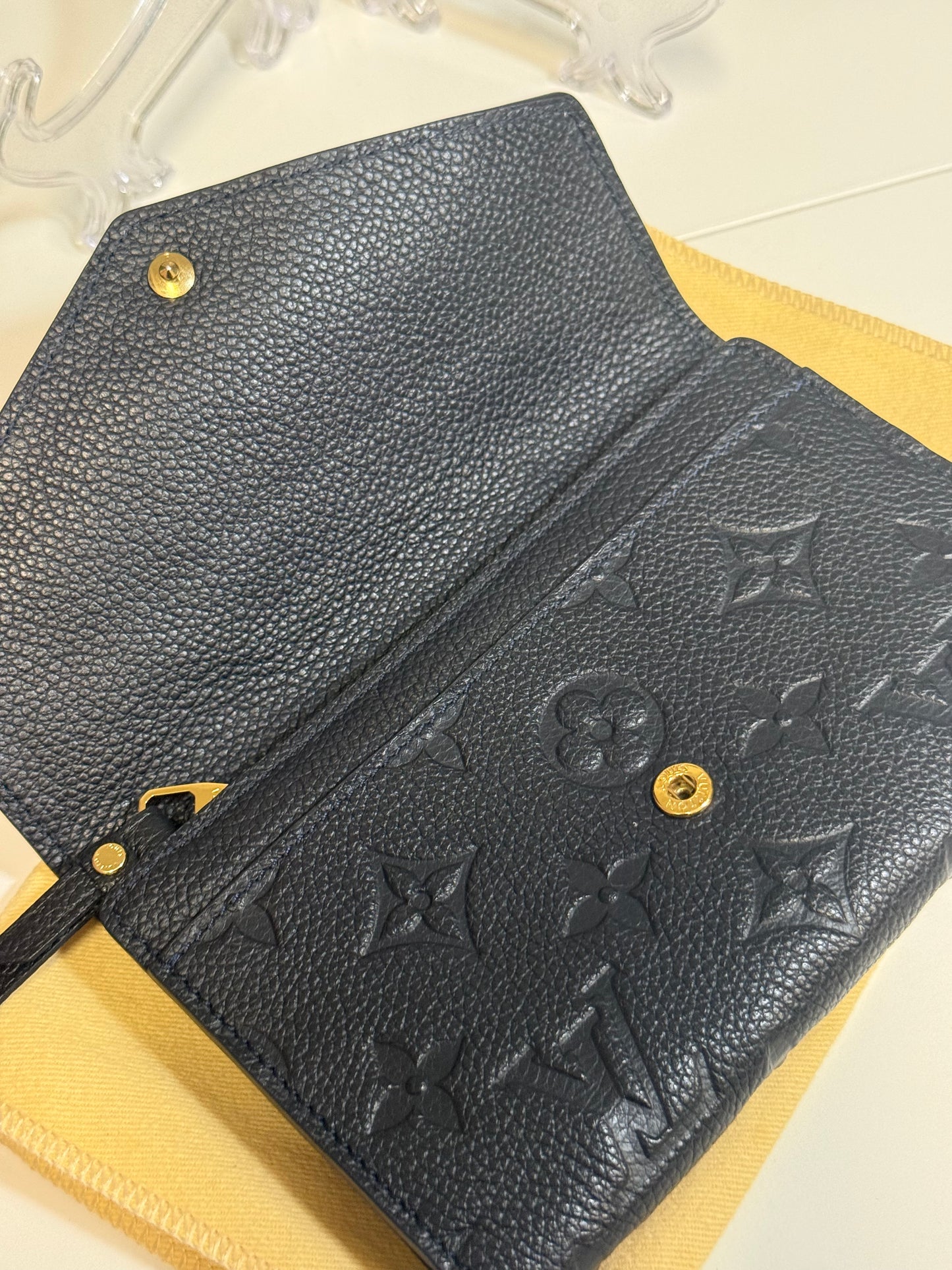 Louis Vuitton Compact Curieuse Wallet in Black Monogram Empreinte leather