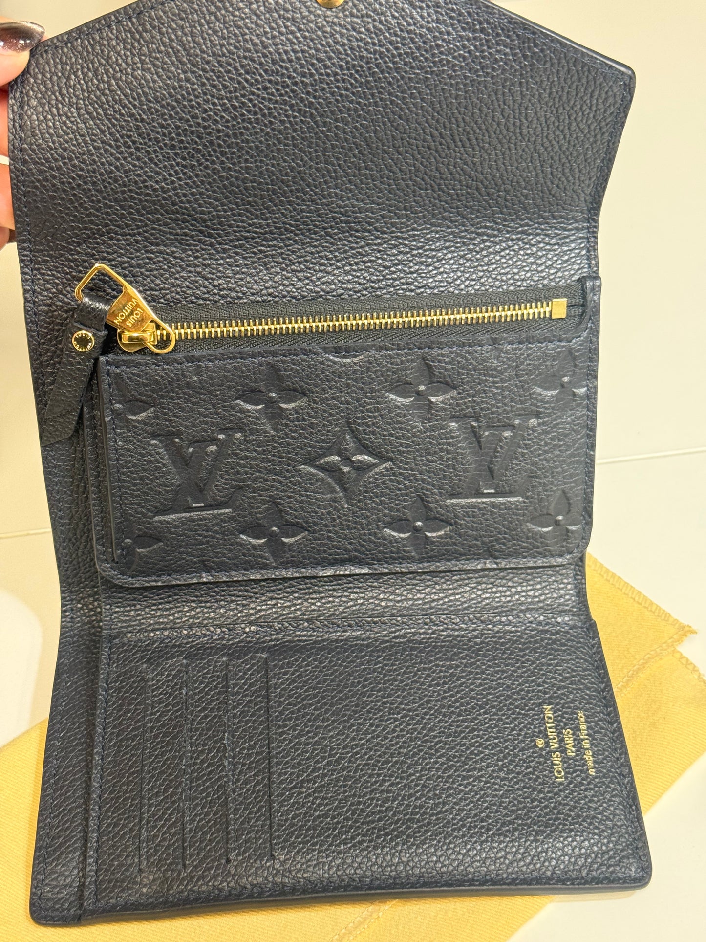 Louis Vuitton Compact Curieuse Wallet in Black Monogram Empreinte leather