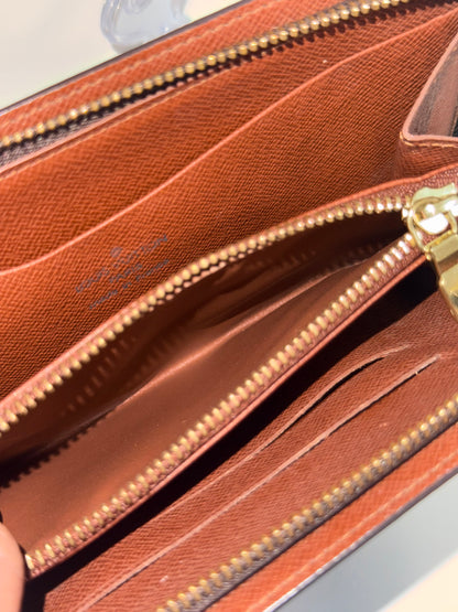 Louis Vuitton Monogram Porte Monnaie Zippy Long Wallet