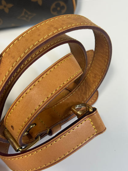 Louis Vuitton Monogram Canvas Speedy Bandouliere 35 Bag