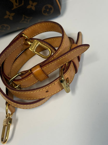 Louis Vuitton Monogram Canvas Speedy Bandouliere 35 Bag
