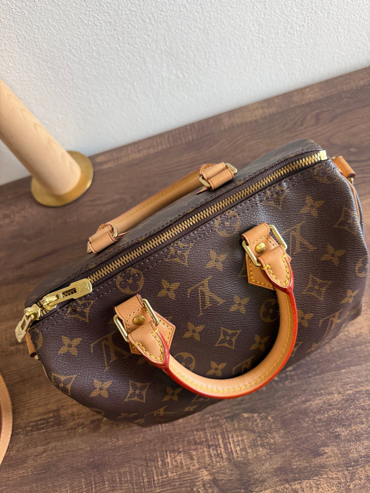 LOUIS VUITTON SPEEDY 25 BANDOULIERE IN MONOGRAM