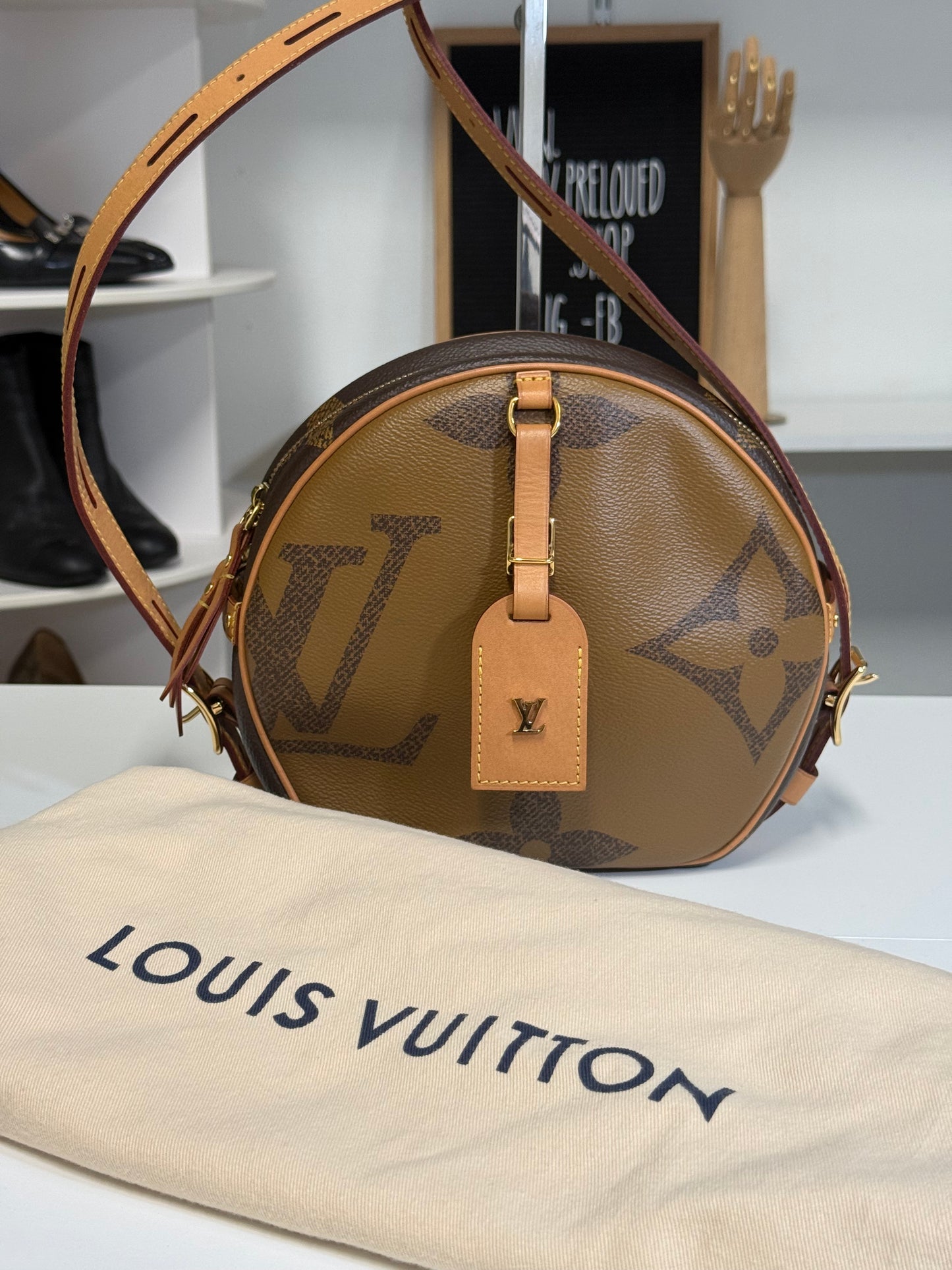 Louis Vuitton Monogram Giant Reverse Canvas Boite Chapeau Souple MM Bag