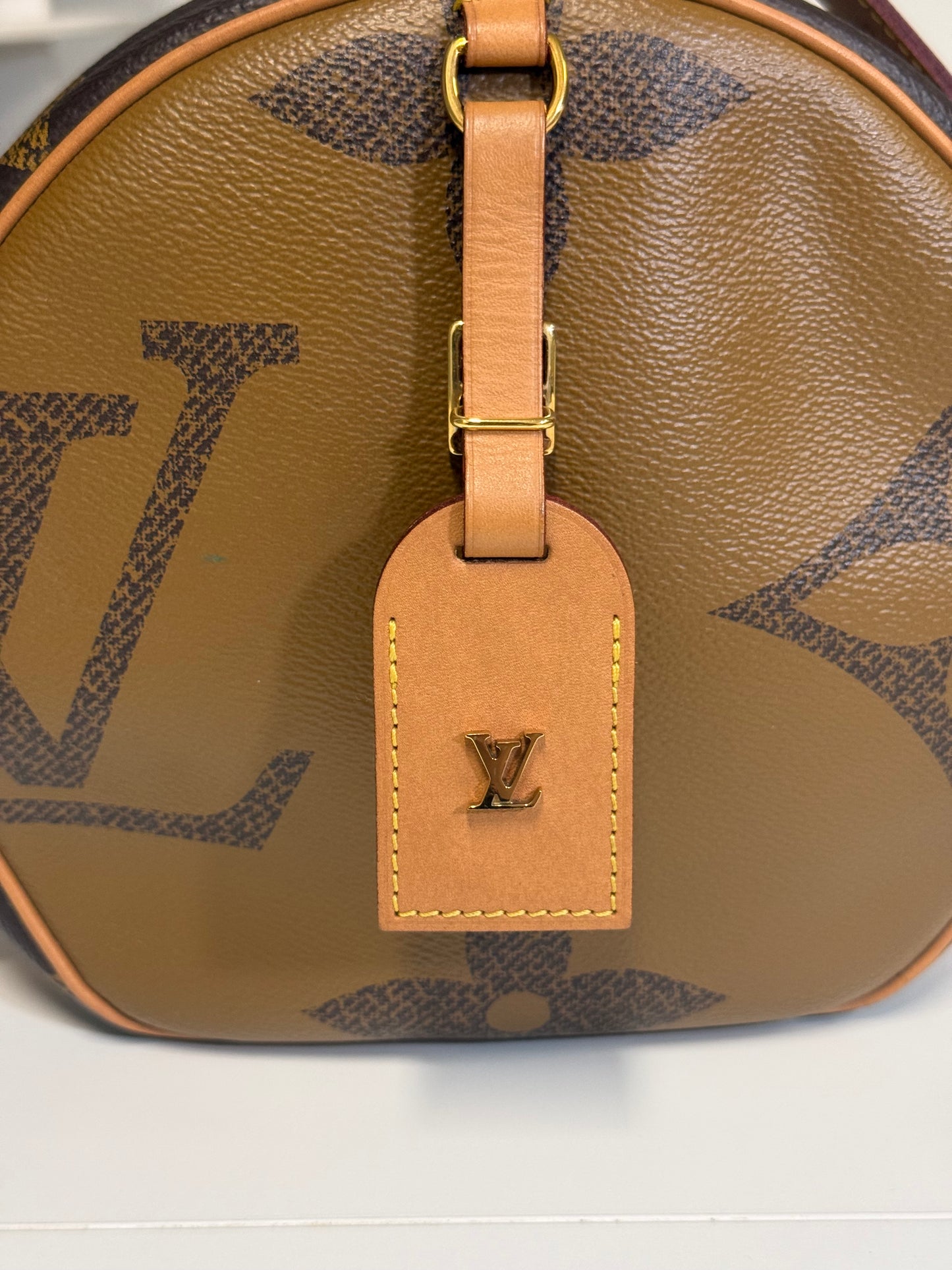 Louis Vuitton Monogram Giant Reverse Canvas Boite Chapeau Souple MM Bag