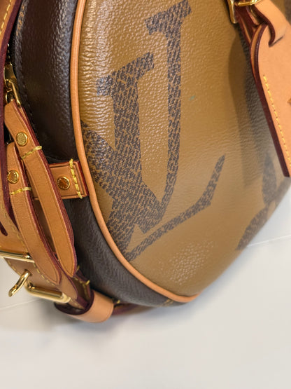 Louis Vuitton Monogram Giant Reverse Canvas Boite Chapeau Souple MM Bag
