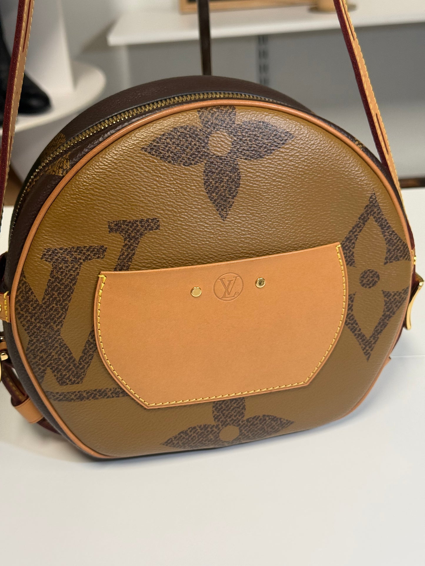 Louis Vuitton Monogram Giant Reverse Canvas Boite Chapeau Souple MM Bag